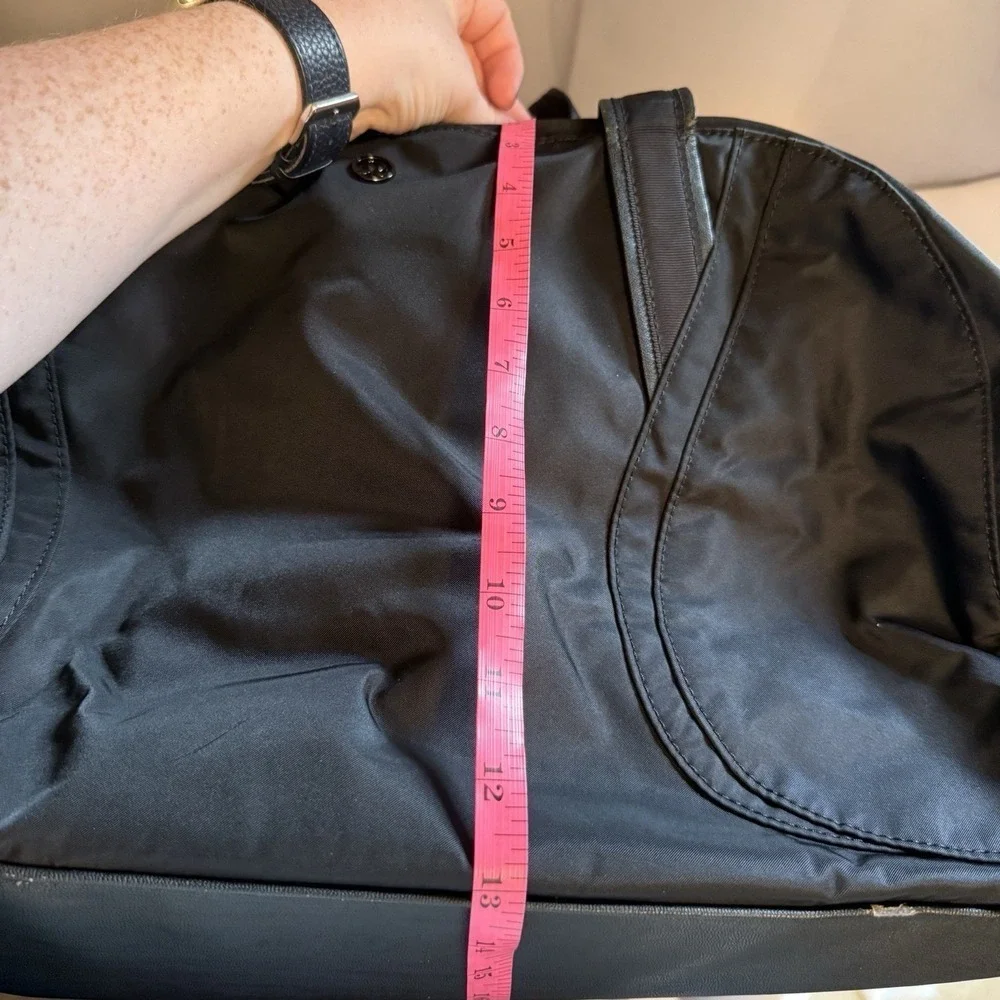 Lululemon Out Of Range Black Duffle Overnight Gym Weekender Bag Unisex